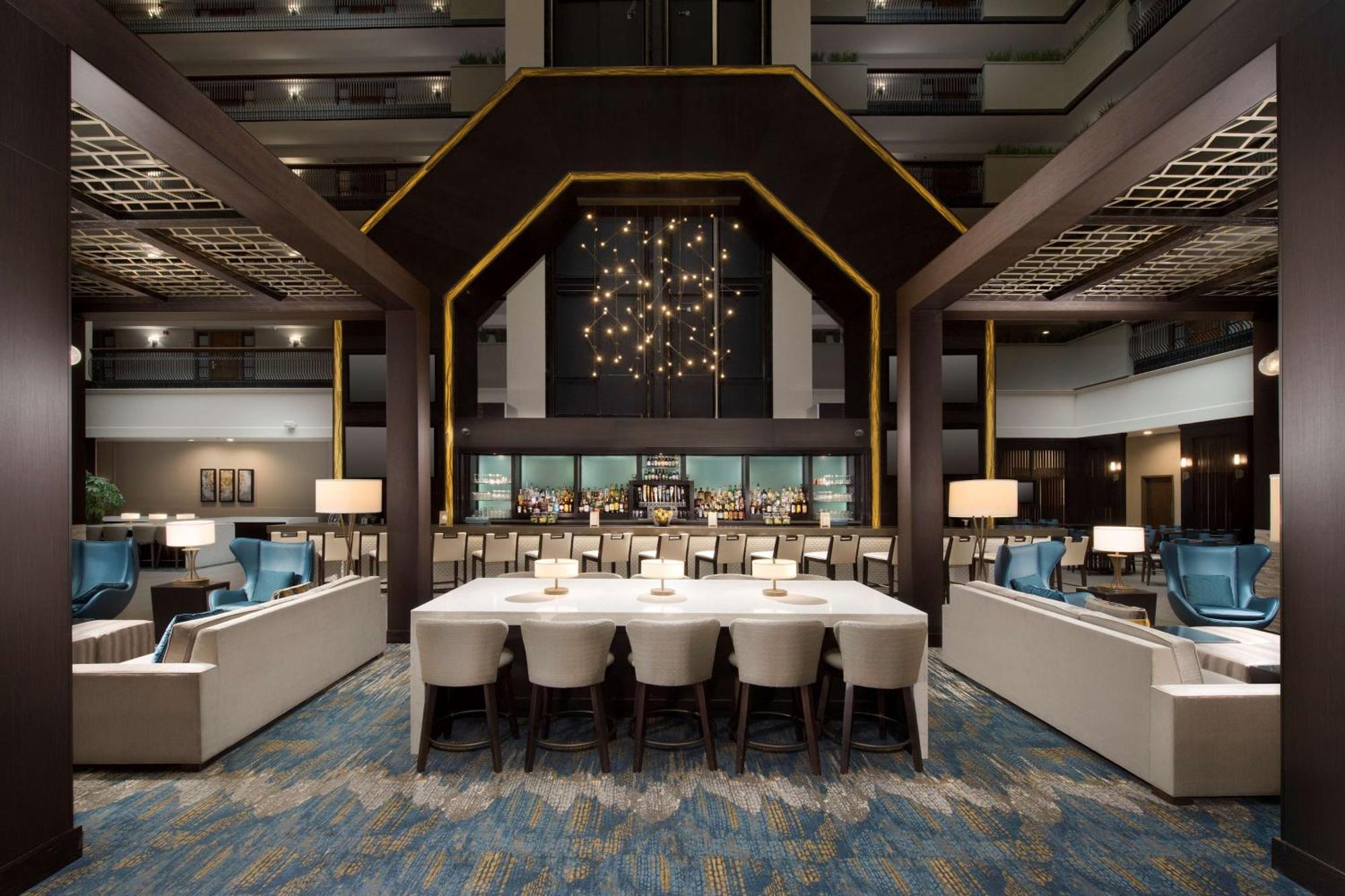 Embassy Suites By Hilton Columbus Exterior foto